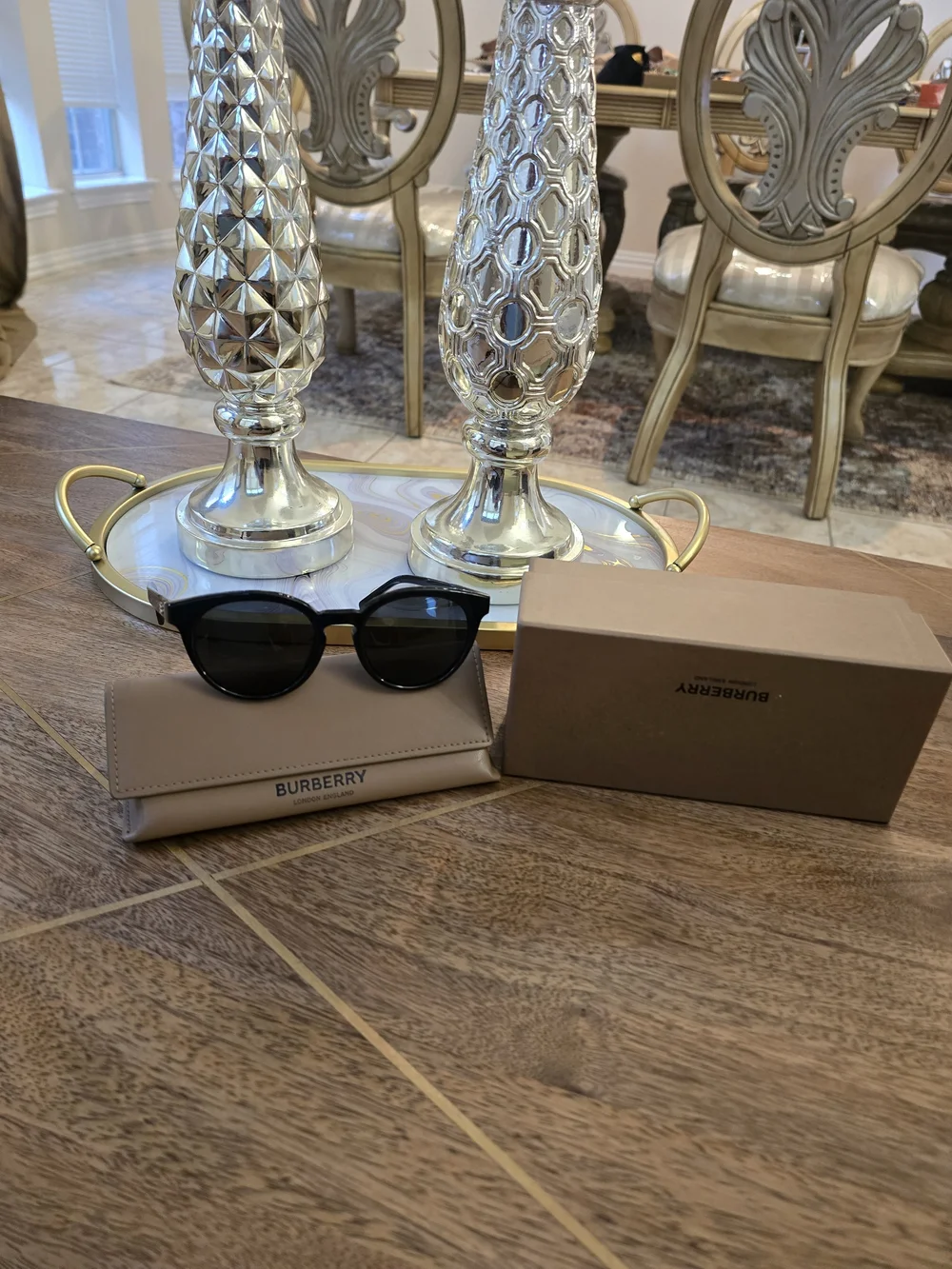 Burberry Men's Black Frame Sunglasses with Tan Case With Small Damage